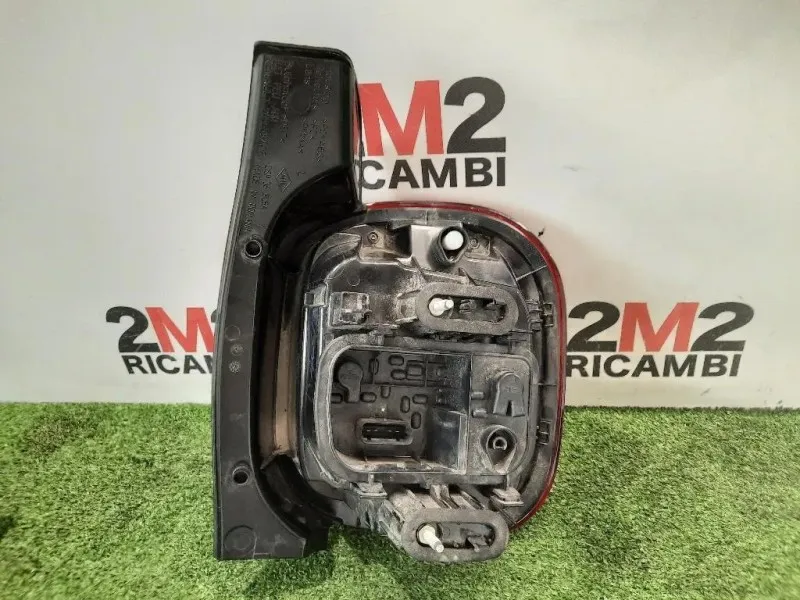 Fanale POST SX 265558217R Dacia Duster II 2018