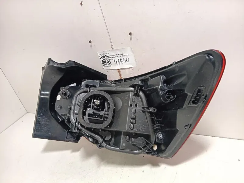 Fanale POST SX 265557573R Dacia Sandero 2020