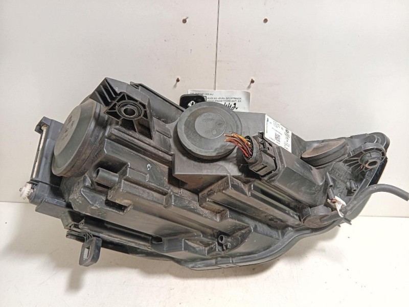 Proiettore ANT SX 8V0 941 003 AJ Audi A3 8VA Sportback 2012