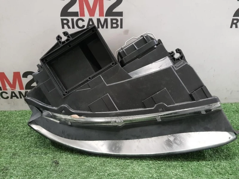 Proiettore ANT SX AD11042A3L Audi A4 8E2 2001