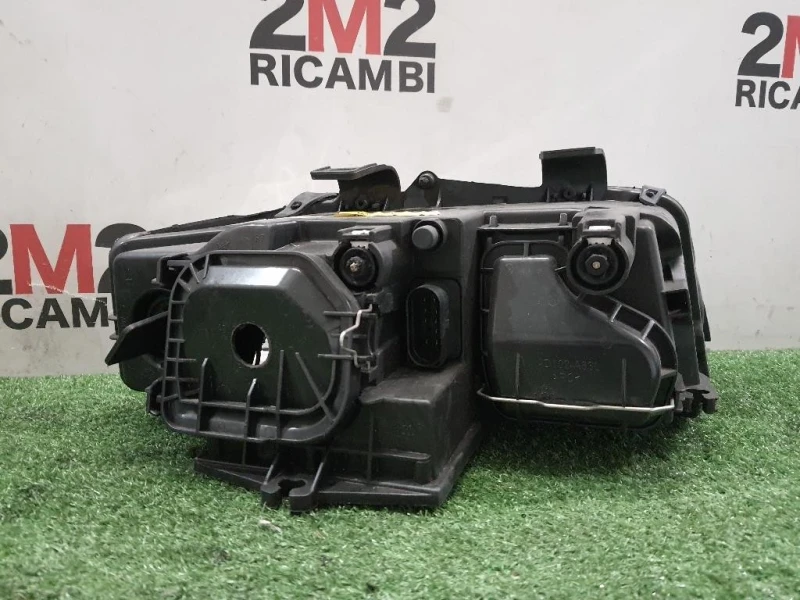 Proiettore ANT SX AD11042A3L Audi A4 8E2 2001