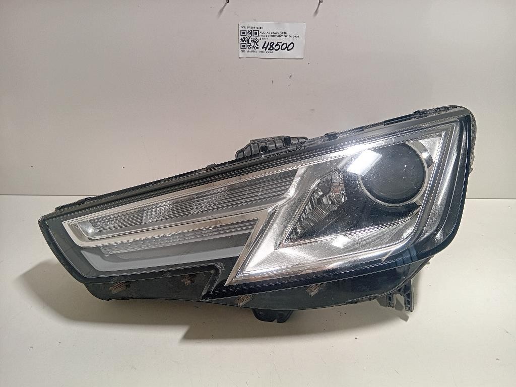Proiettore ANT SX 8W0941005A Audi A4 8W2 2015