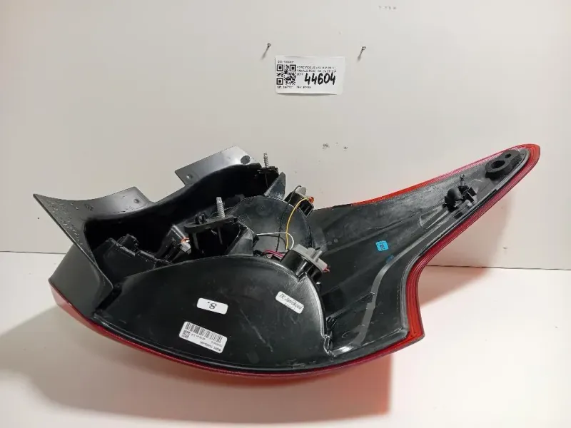 Fanale POST SX BM51-13405-A Ford Focus IV 2011