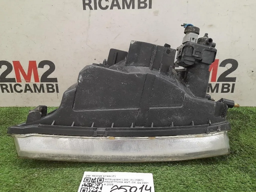 Proiettore ANT DX R6404R STANLEY Mitsubishi L200 II 1997