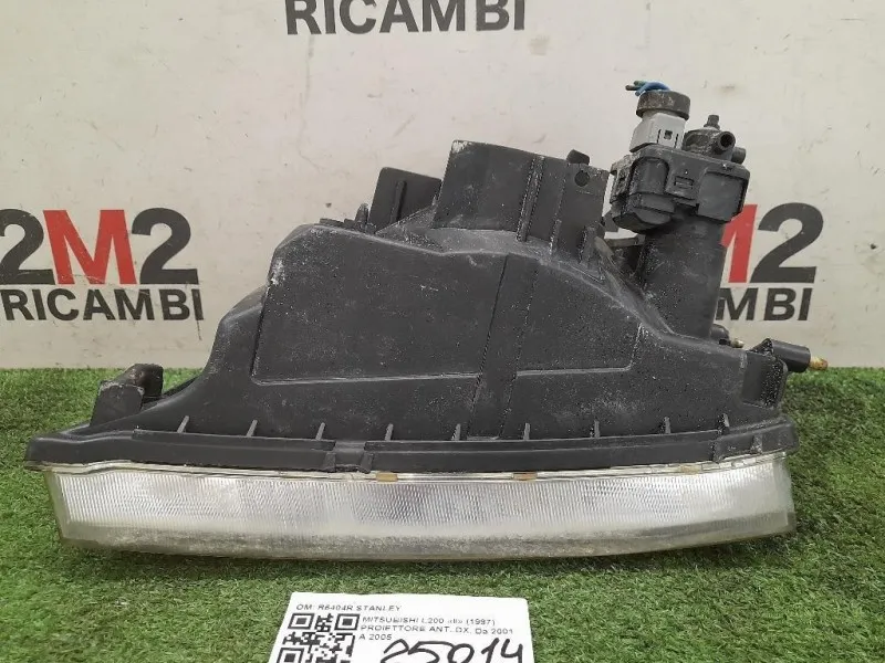 Proiettore ANT DX R6404R STANLEY Mitsubishi L200 II 1997