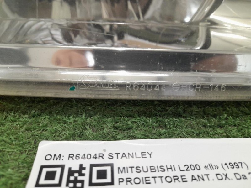 Proiettore ANT DX R6404R STANLEY Mitsubishi L200 II 1997