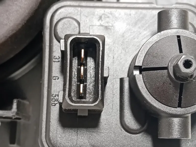 Proiettore ANT DX MR439530 Mitsubishi L200 II 1997