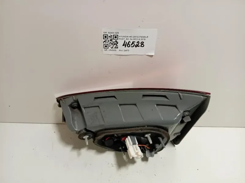 Fanale POST SX 92403-3Z5 Hyundai I40 2012