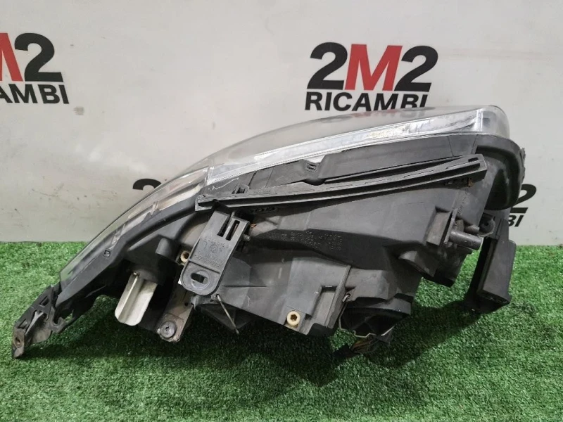 Proiettore ANT SX 63117249651 Bmw Serie 1 E87 Berlina 2005