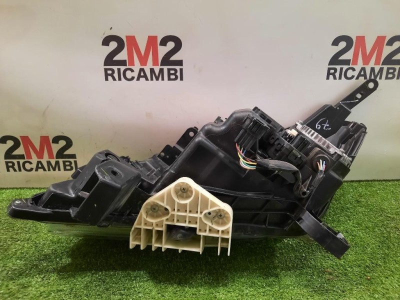 Proiettore ANT DX 260104KD5A Nissan Np300 Navara II 2015