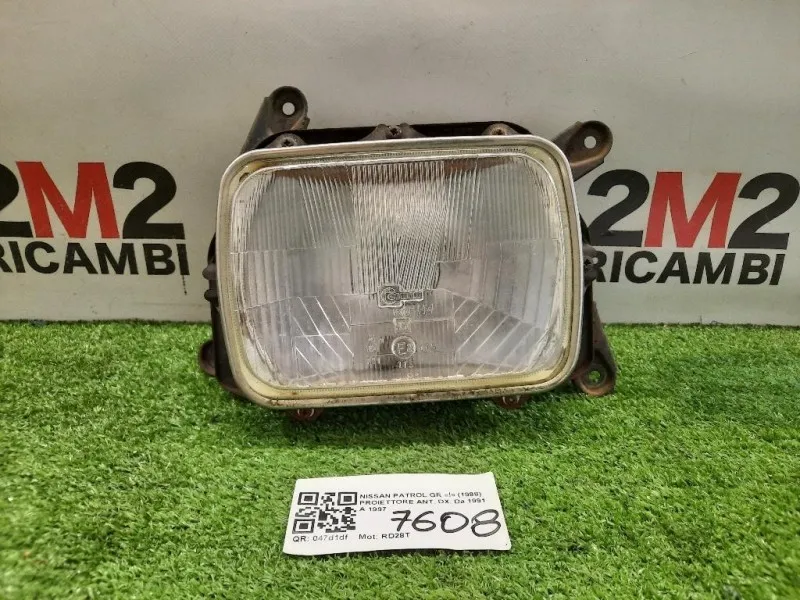 Proiettore ANT DX Nissan Patrol GR I 1988
