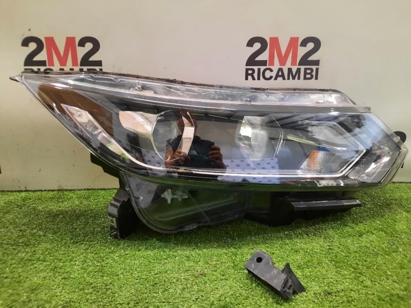 Proiettore ANT DX 26010HV00B Nissan Qashqai II 2017