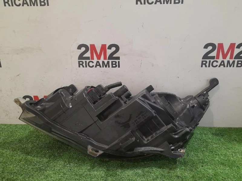 Proiettore ANT DX 1LG010011-10 Opel Astra J 2010