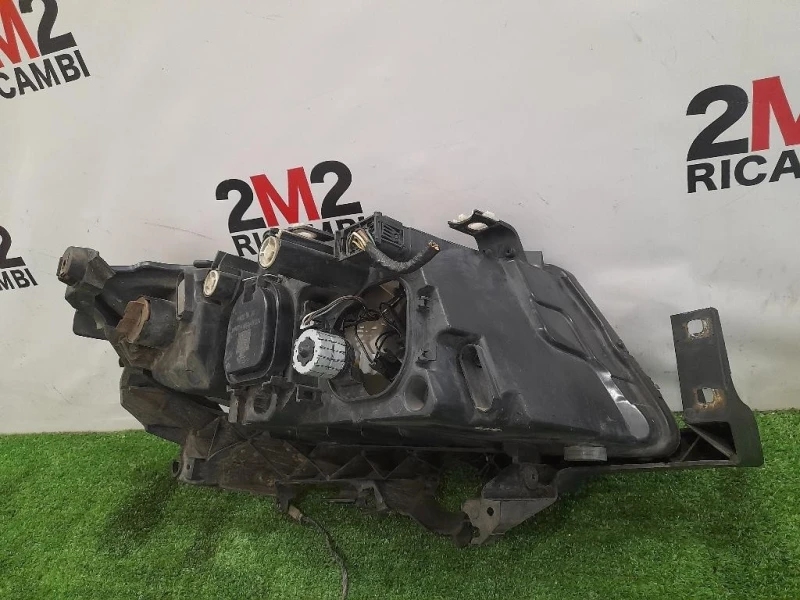 Proiettore ANT SX Bmw Serie 3 E90 Berlina 2005