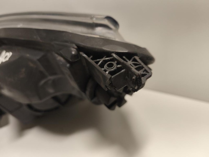 Proiettore ANT DX 1LG 010 011 70 Opel Astra J 2012