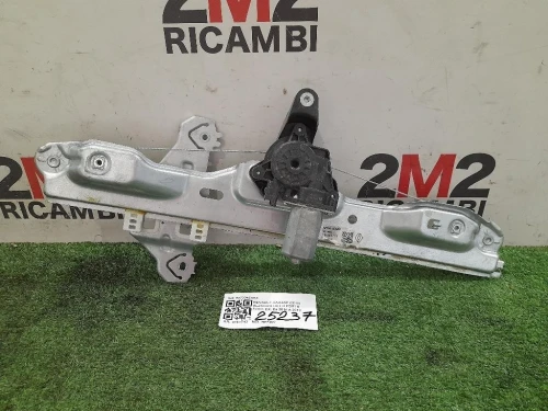 Alzacristallo Porta POST DX 827004EA0A Renault Kadjar 2015