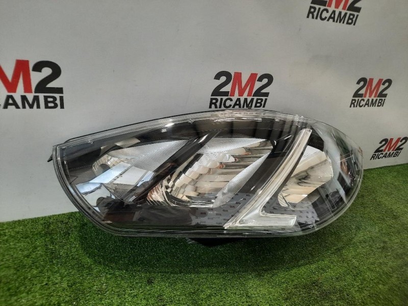 Proiettore ANT DX 260107241R Opel Movano B 2010