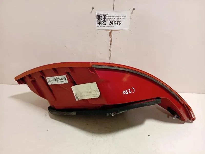 Fanale POST SX A2049060403 Mercedes Classe E C207 Coupé 2010