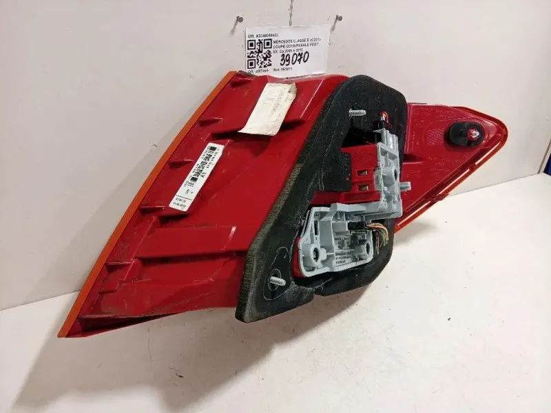 Fanale POST SX A2049060403 Mercedes Classe E C207 Coupé 2010