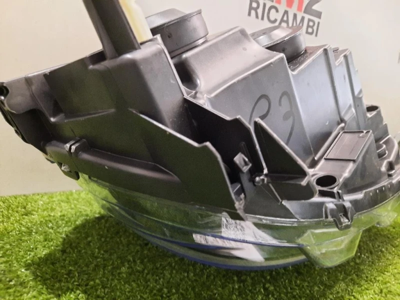 Proiettore ANT SX ATTACCHI ROTTI 9820059680 Citroen C3 III 2016