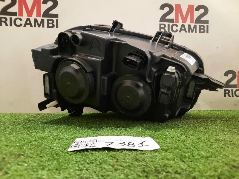 Proiettore ANT SX ATTACCHI ROTTI 9820059680 Citroen C3 III 2016