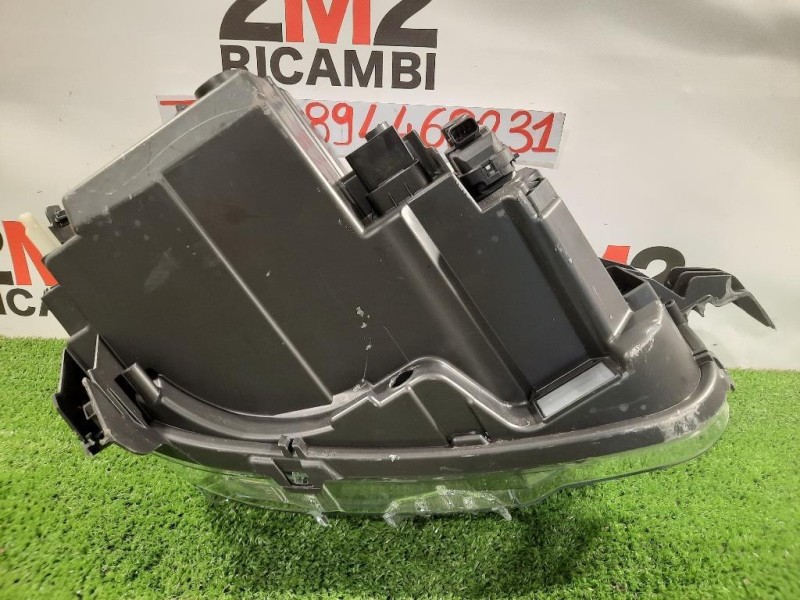 Proiettore ANT SX 9836171580 Citroen C3 III 2020