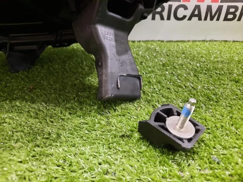 Proiettore ANT DX 9833036180 Peugeot 2008 II 2020