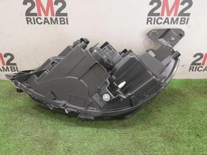 Proiettore ANT DX 9833036180 Peugeot 208 II 2019