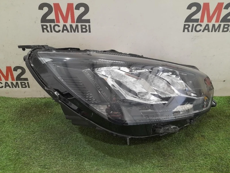 Proiettore ANT DX 9833036180 Peugeot 208 II 2019