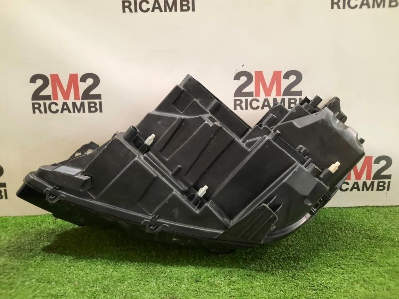 Proiettore ANT DX 9826572680 Peugeot 3008 II 2016