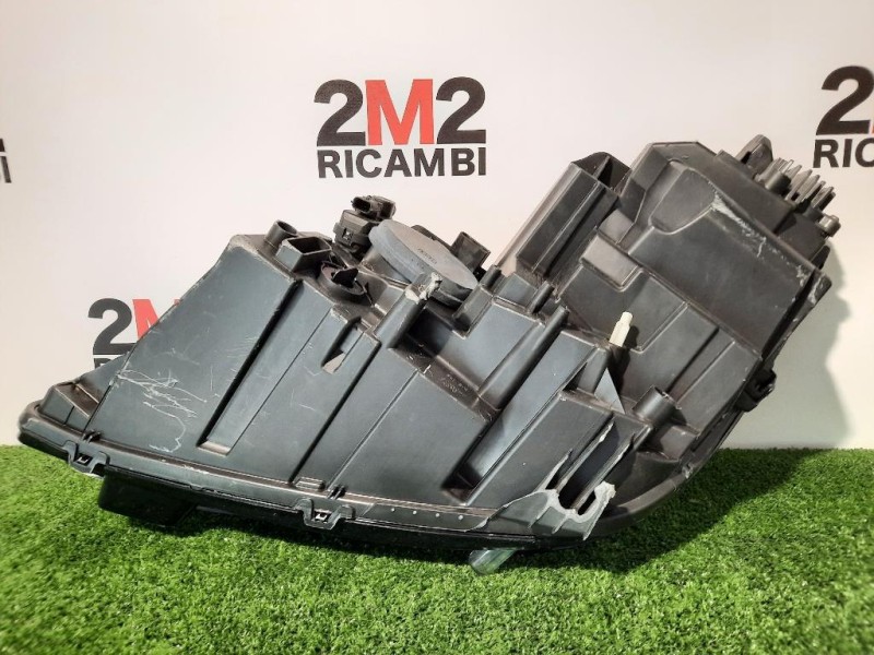 Proiettore ANT DX 1616878080 9810478080 Peugeot 3008 II 2016