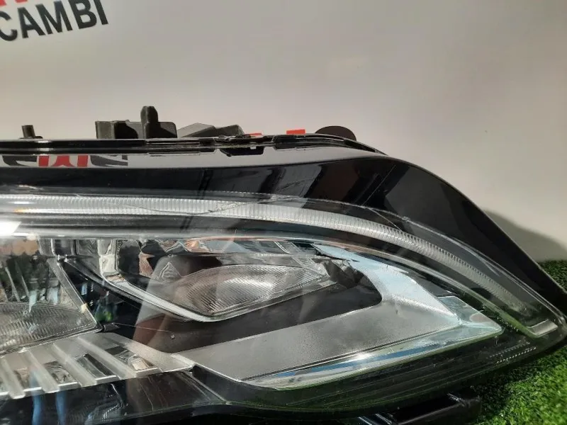 Proiettore ANT DX 1616878080 9810478080 Peugeot 3008 II 2016