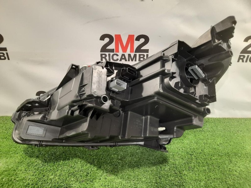 Proiettore ANT DX 98 362 301 8089914772 Peugeot 3008 II 2016