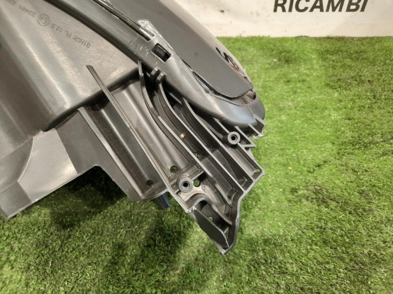 Proiettore ANT DX 98 362 301 80 Peugeot 3008 II 2016