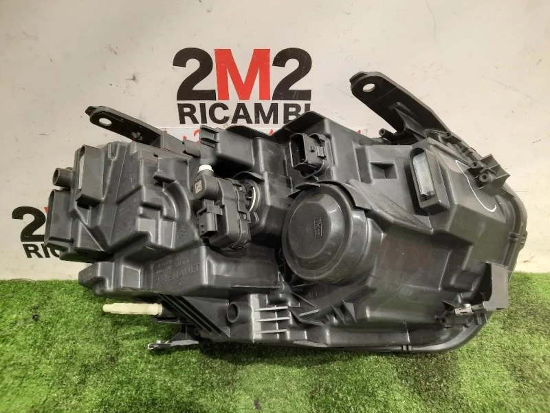 Proiettore ANT SX 260602287R Dacia Duster II 2018