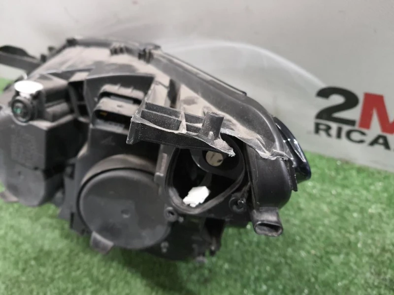 Proiettore ANT DX 9816990580 Peugeot 308 II SW 2017