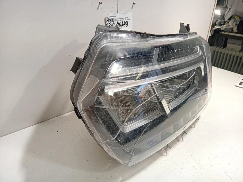 Proiettore ANT SX 260602465R Dacia Duster II 2018
