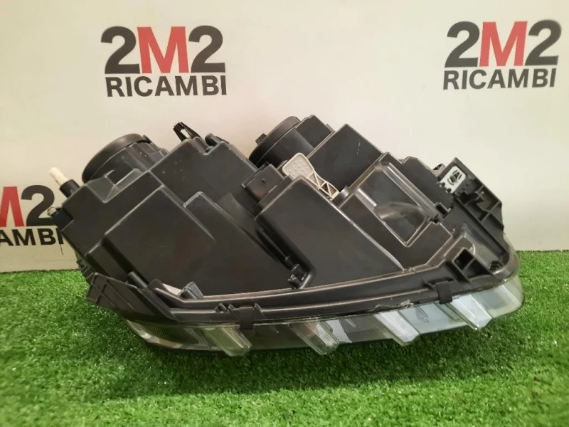 Proiettore ANT SX 2 ATTACCHI ROTTI 260609367R Dacia Duster II 2018