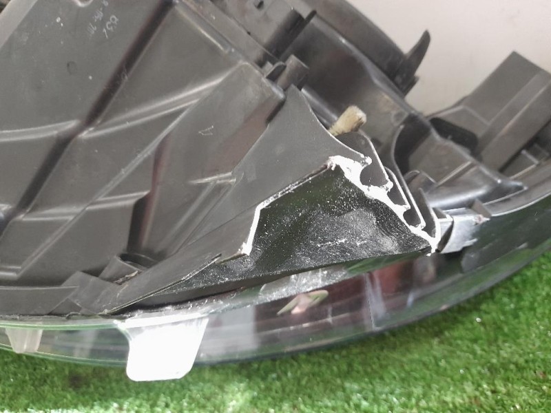 Proiettore ANT DX 260102734R Renault Captur I 2013