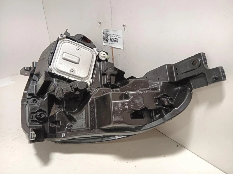 Proiettore ANT DX 260104900R Renault Captur I 2017