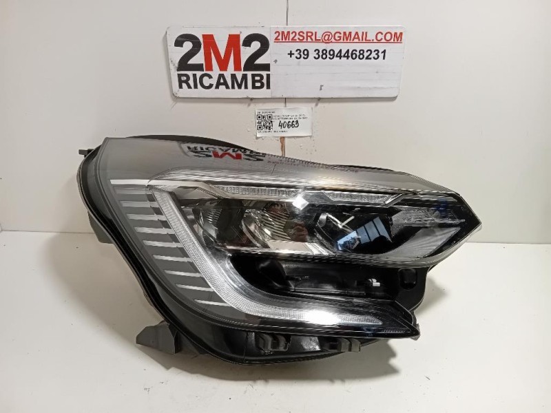 Proiettore ANT DX 260104900R Renault Captur I 2017