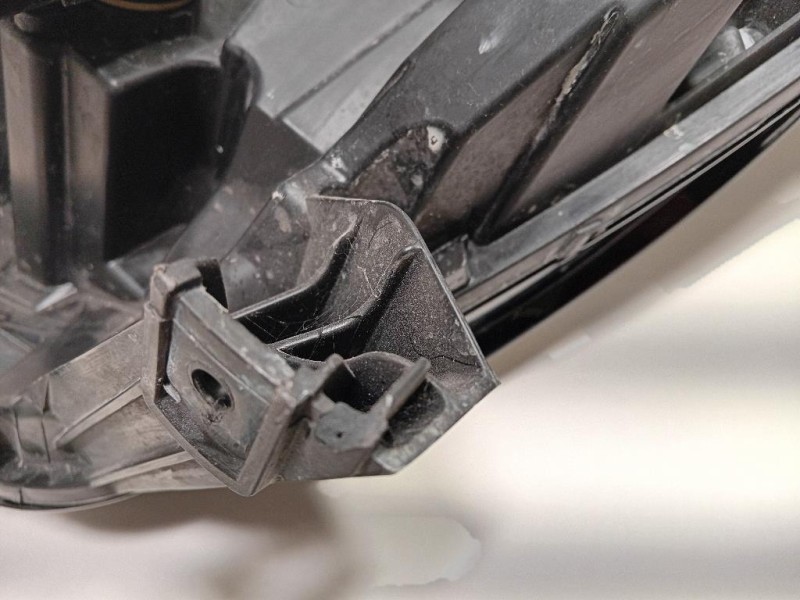 Proiettore ANT DX 260108676R Renault CLIO IV 2013