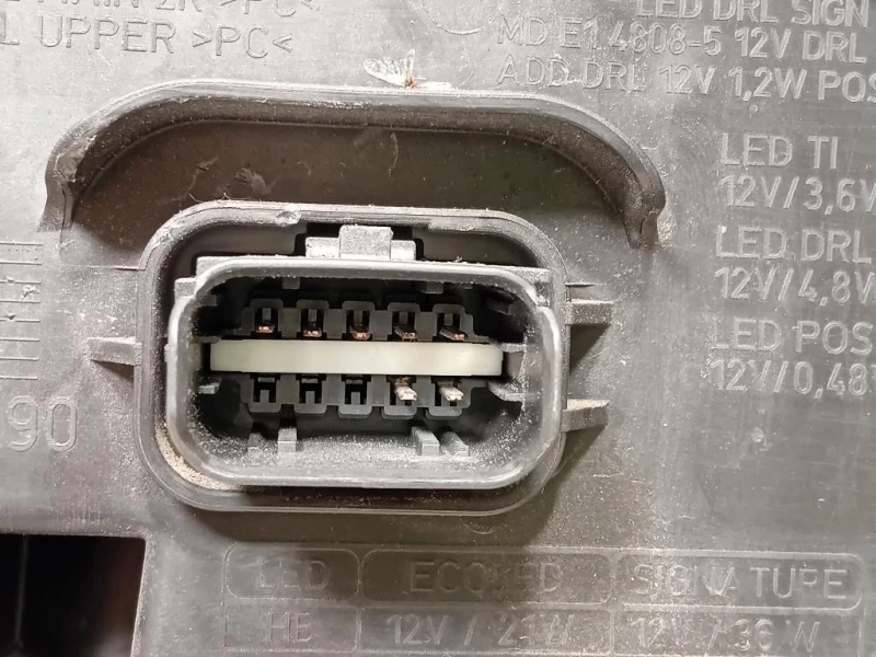 Proiettore ANT DX 260108676R Renault CLIO IV 2013