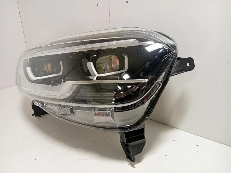 Proiettore ANT DX 260105759R Renault Kadjar 2018