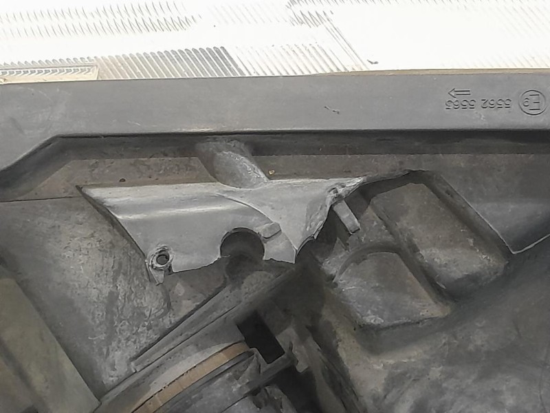 Proiettore ANT DX 89312740 Renault Mégane II 2003