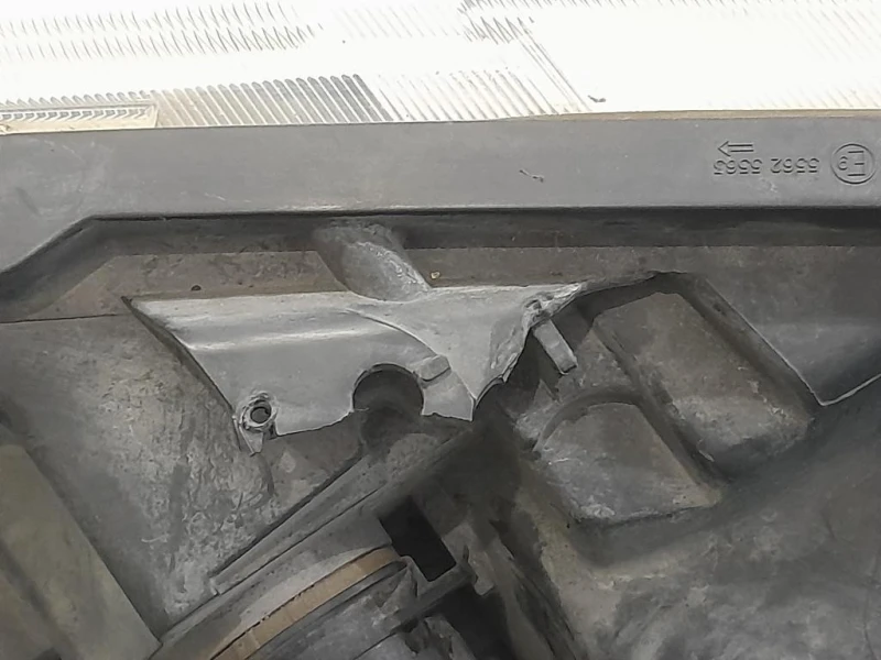 Proiettore ANT DX 89312740 Renault Mégane II 2003