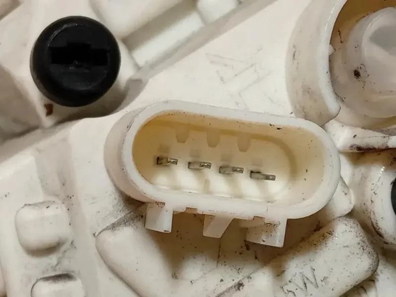 Fanale POST SX 13262011 Opel Astra J 2012