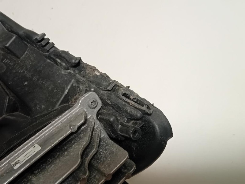 Proiettore ANT DX 260100663R DIFETTI IN FOTO Renault Mégane IV 2016