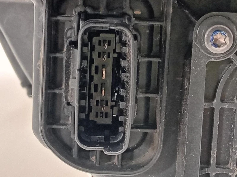 Proiettore ANT DX 260100663R DIFETTI IN FOTO Renault Mégane IV 2016