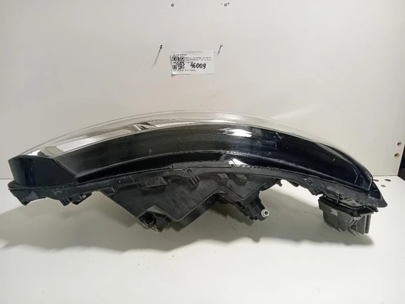 Proiettore ANT DX 260100663R DIFETTI IN FOTO Renault Mégane IV 2016